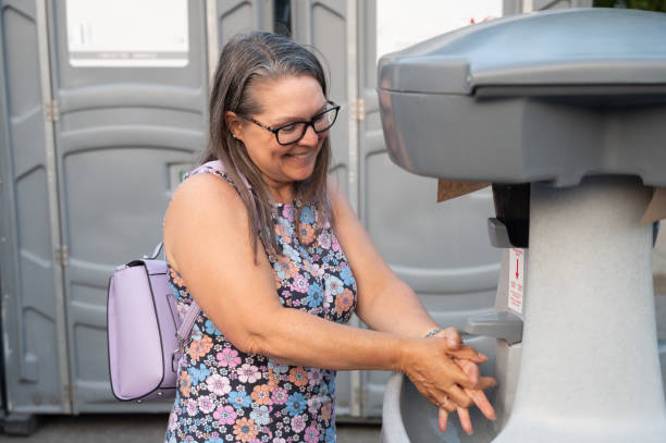 Best Portable toilet rental cost  in Derby, KS